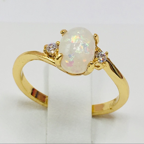 14k yellow gold white opal diamond ring - Picture 5 of 8